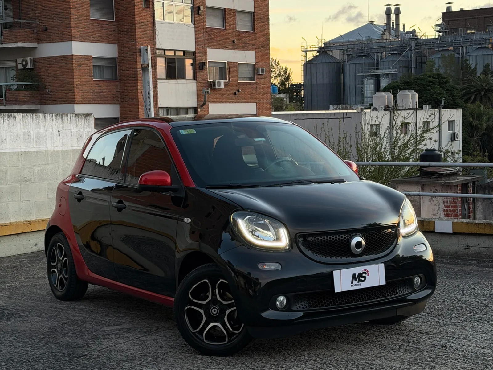 S-Mart ForFour 2018