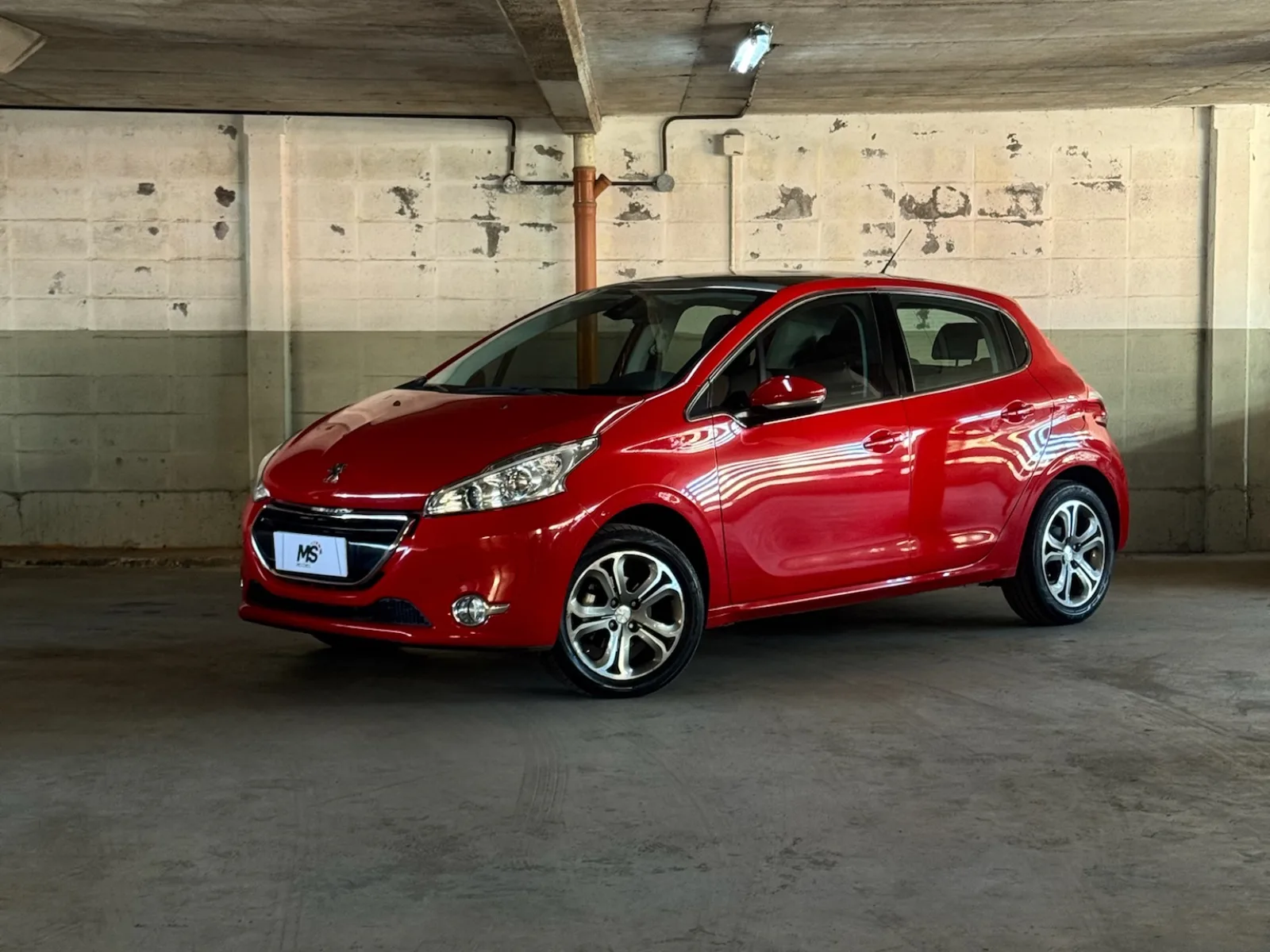 Peugeot 208 Feline Mt